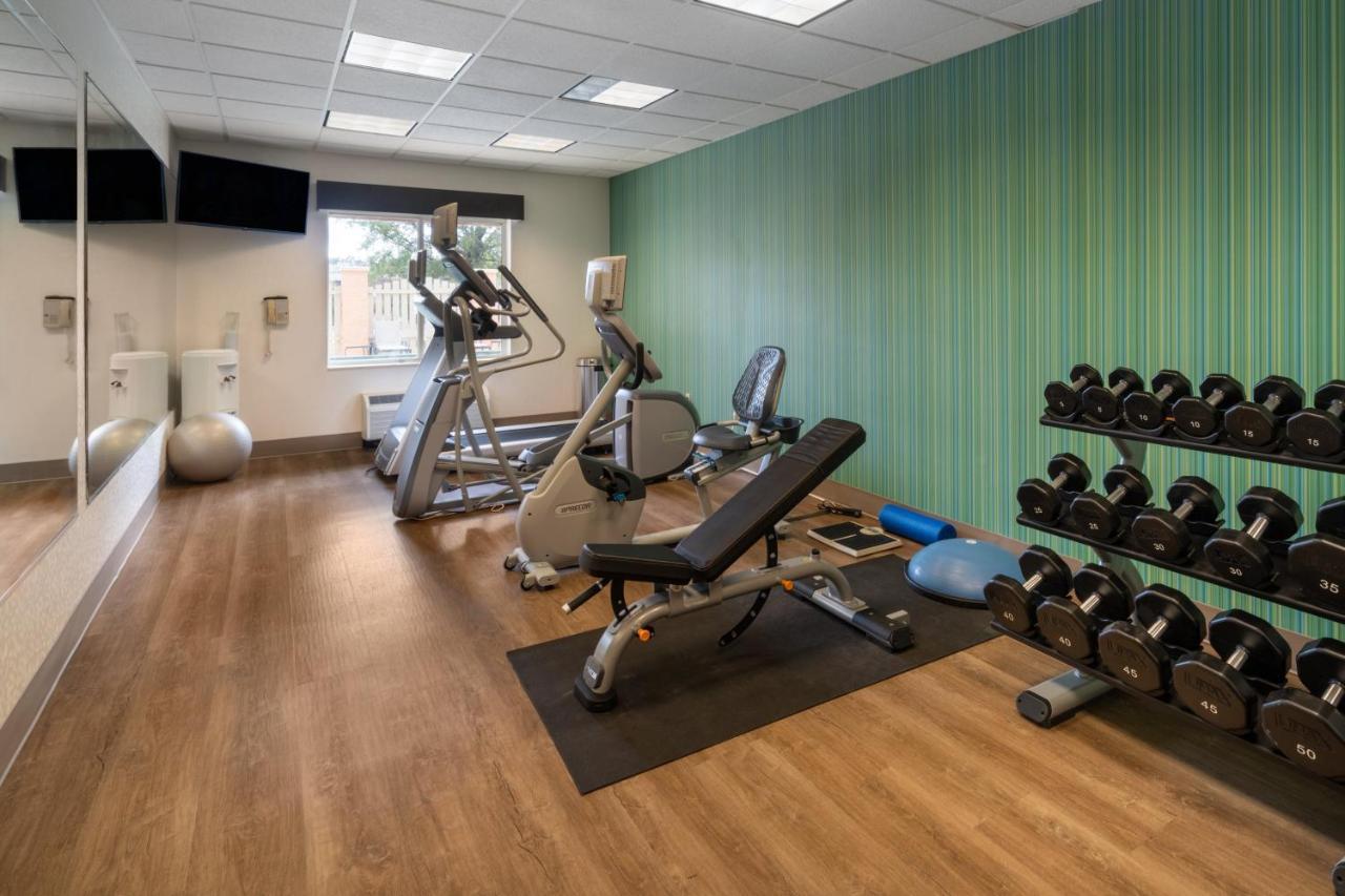 Holiday Inn Express Hotel & Suites Bluffton At Hilton Head Area By Ihg Exterior photo