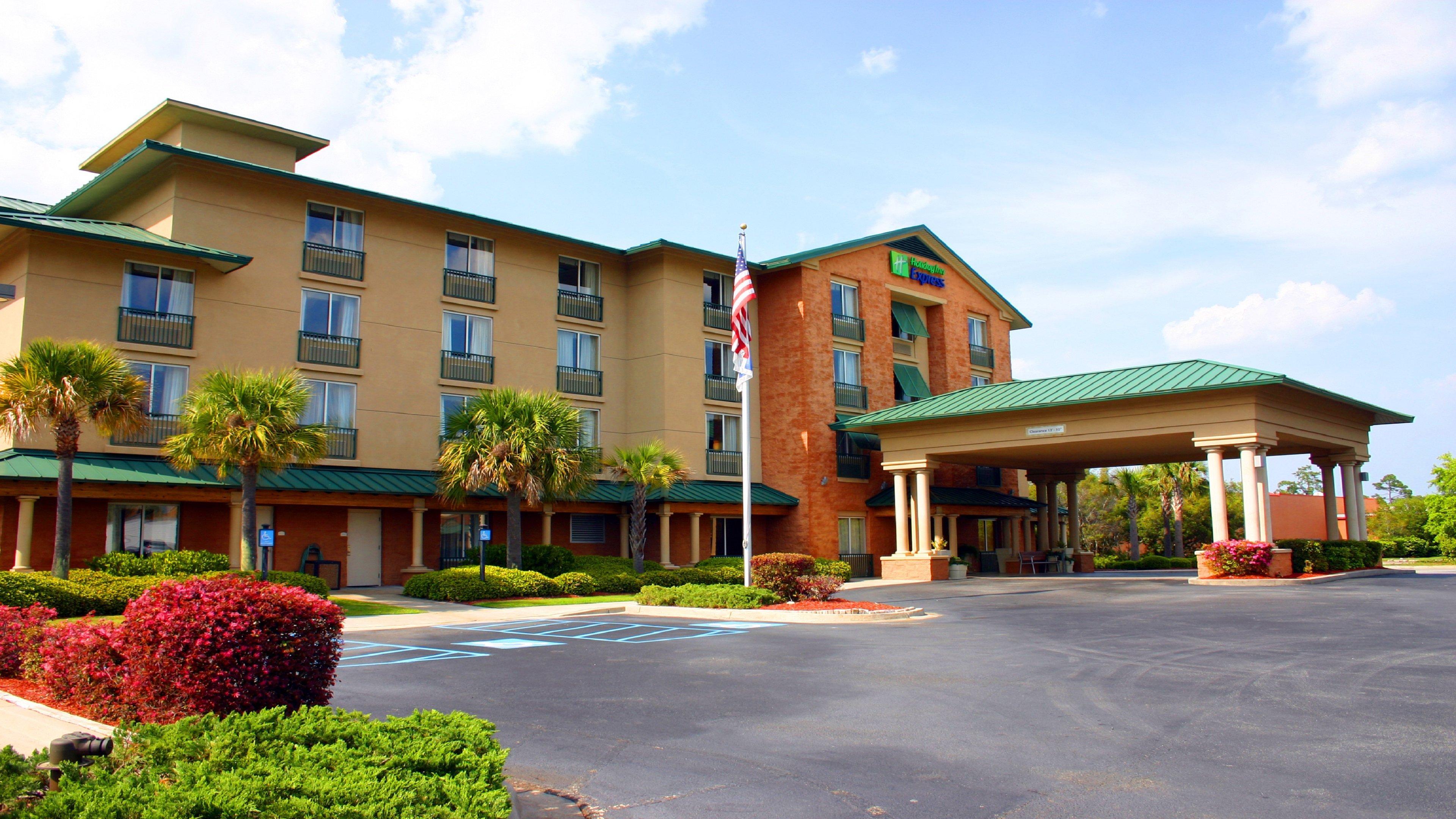 Holiday Inn Express Hotel & Suites Bluffton At Hilton Head Area By Ihg Exterior photo