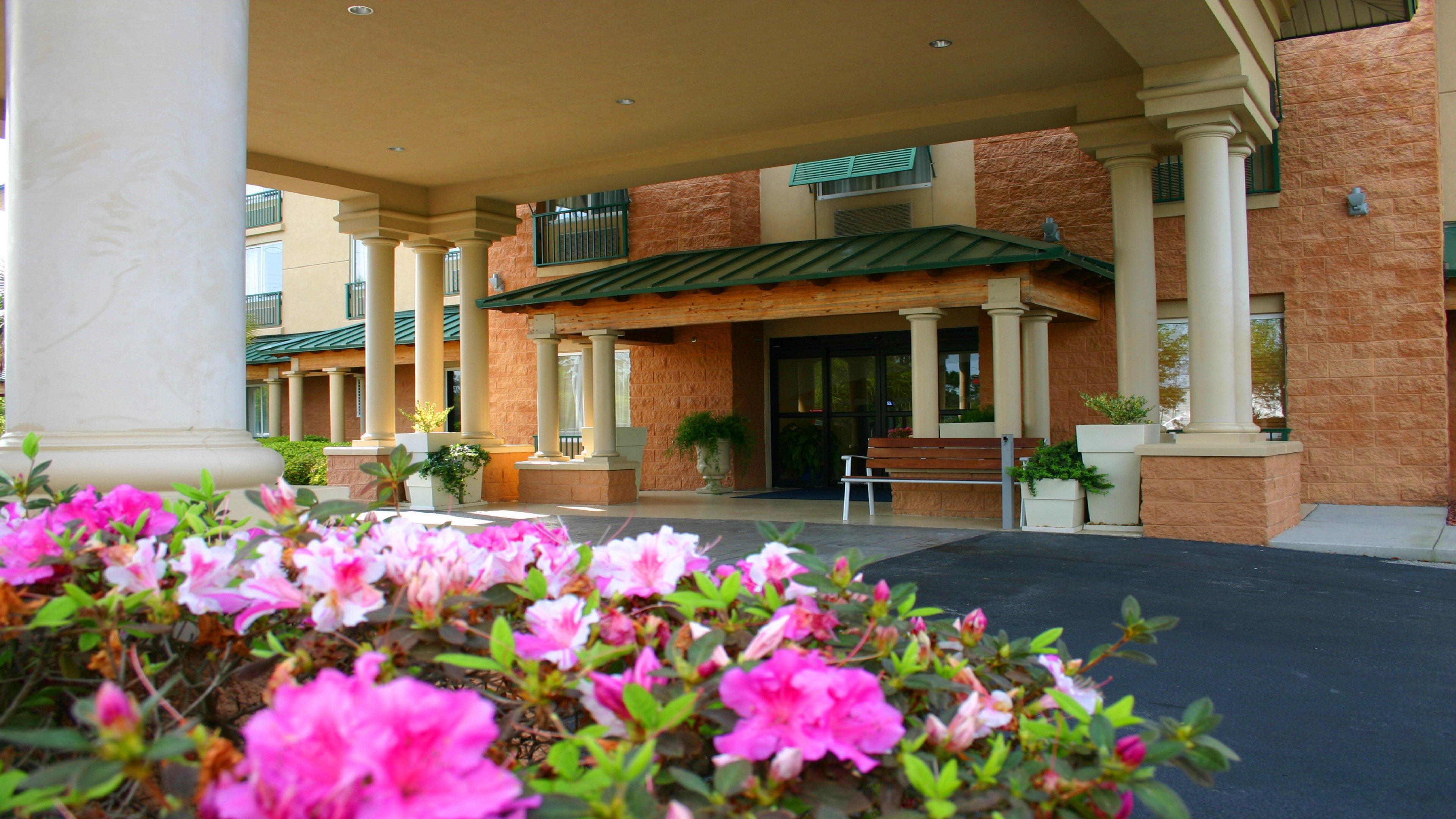 Holiday Inn Express Hotel & Suites Bluffton At Hilton Head Area By Ihg Exterior photo