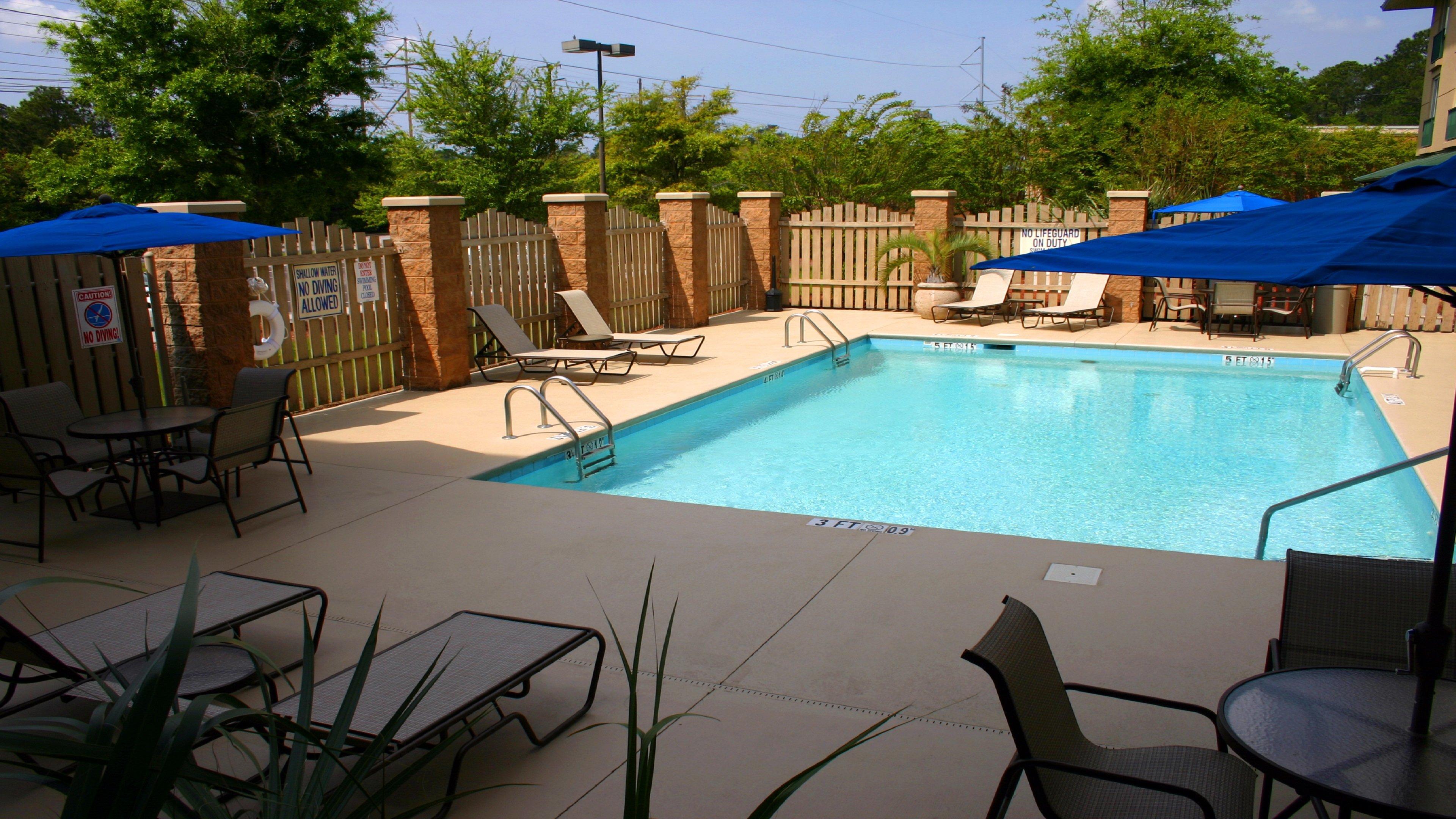 Holiday Inn Express Hotel & Suites Bluffton At Hilton Head Area By Ihg Exterior photo