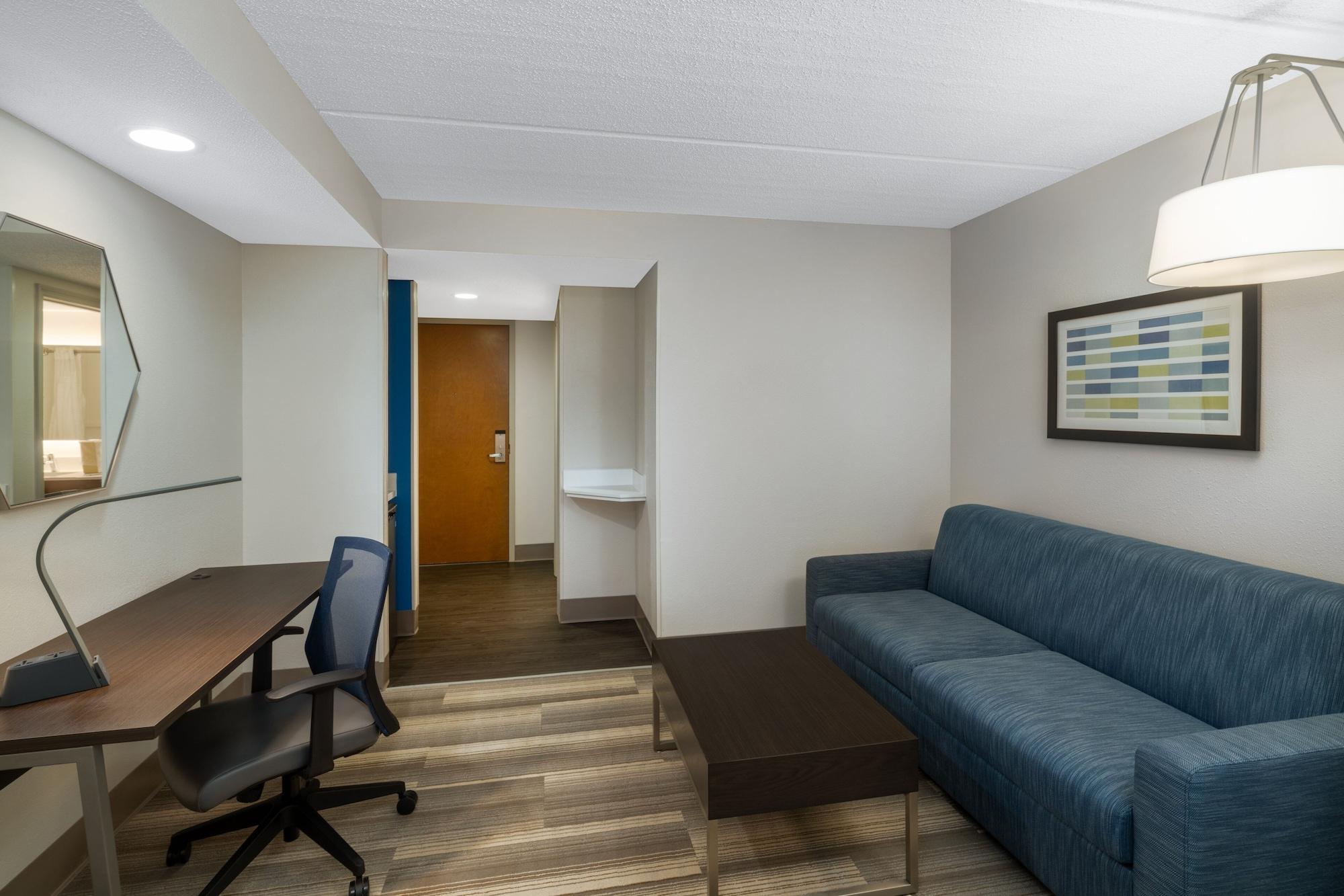 Holiday Inn Express Hotel & Suites Bluffton At Hilton Head Area By Ihg Exterior photo