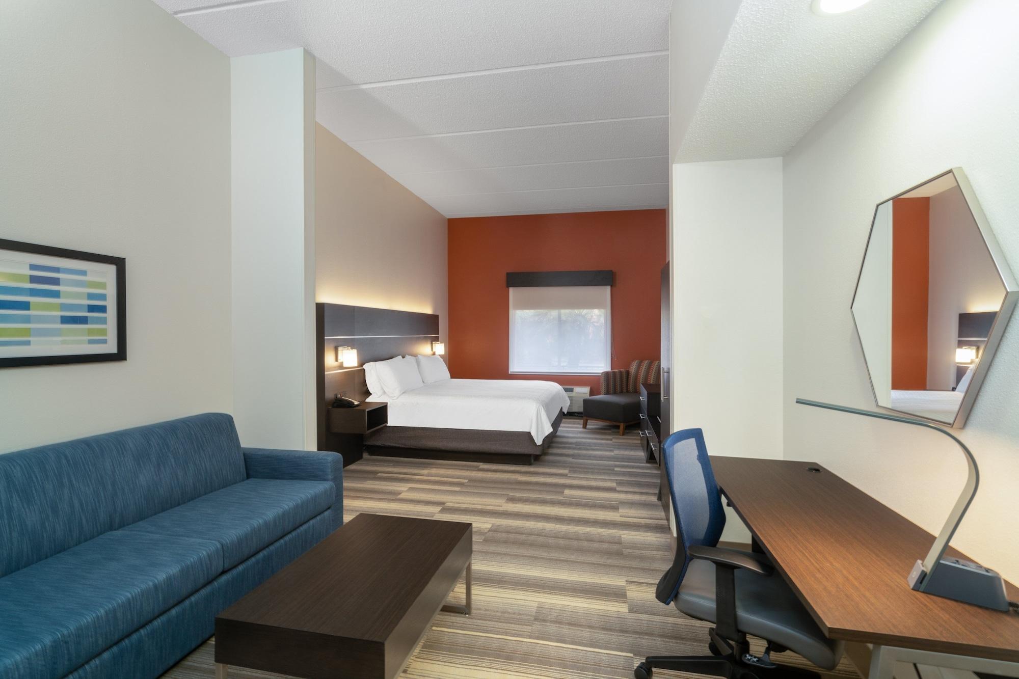 Holiday Inn Express Hotel & Suites Bluffton At Hilton Head Area By Ihg Exterior photo
