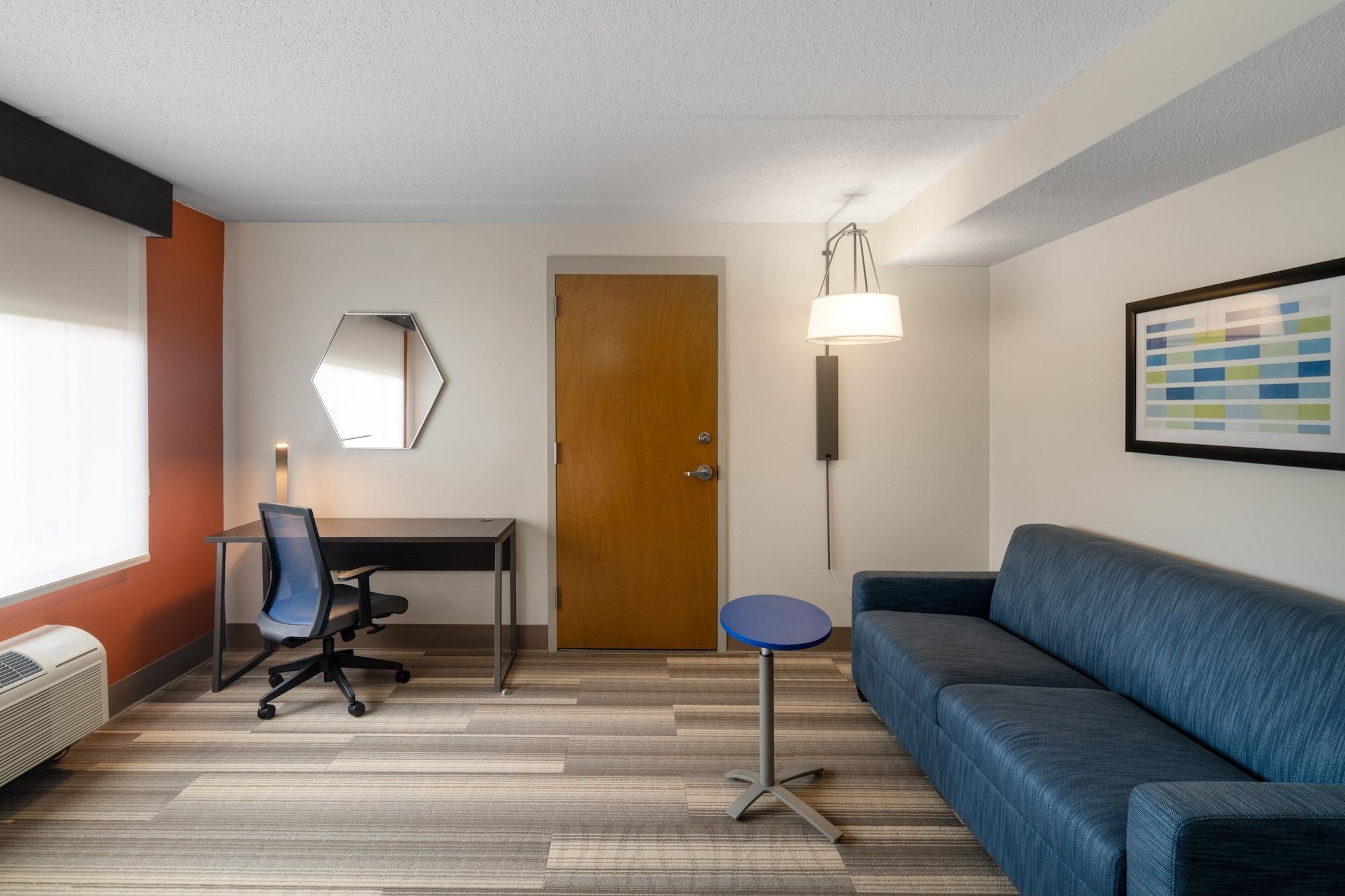 Holiday Inn Express Hotel & Suites Bluffton At Hilton Head Area By Ihg Exterior photo